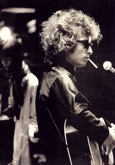 Bob Dylan Vintage Stage Profile
