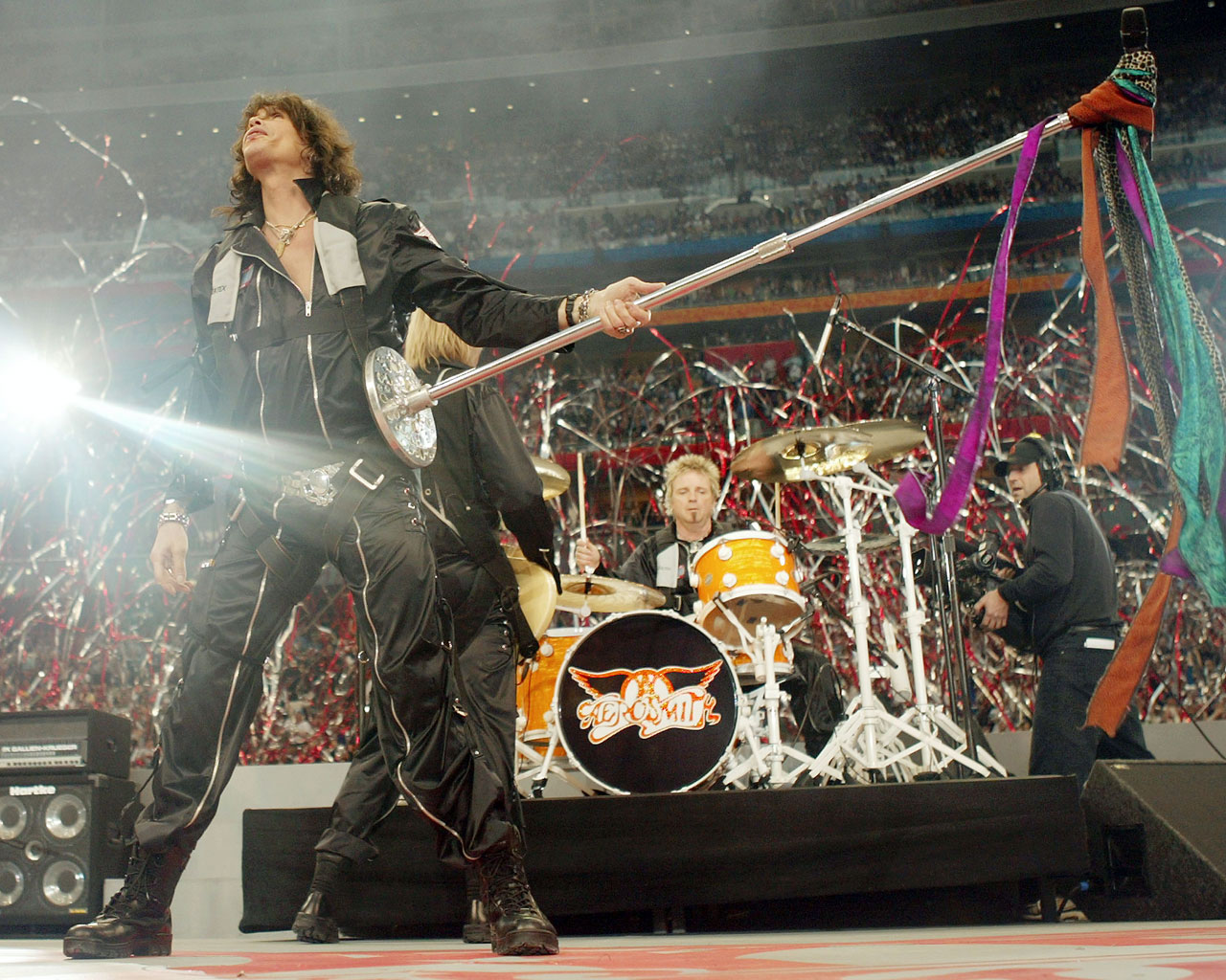Steven Tyler in fron during Aerosmith stadium concert