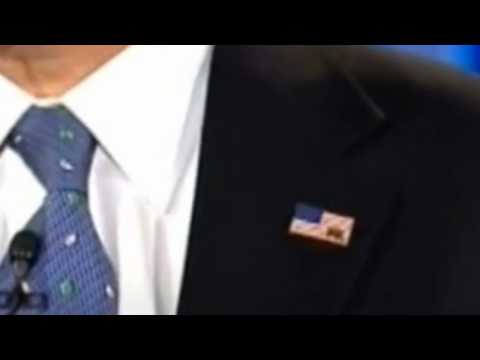 Romney flag pin with elephant at the January 2012 debate