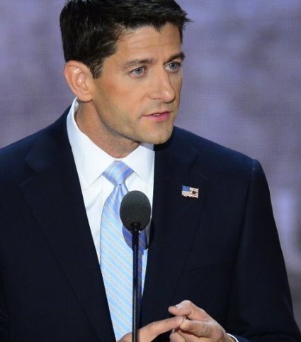 paul ryan wearing star flag pin at RNC