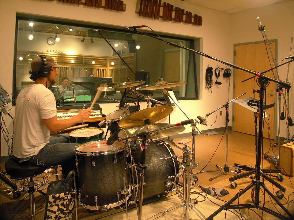 mics on drum kit studio POLITUSIC mics on drum kit studio POLITUSIC
