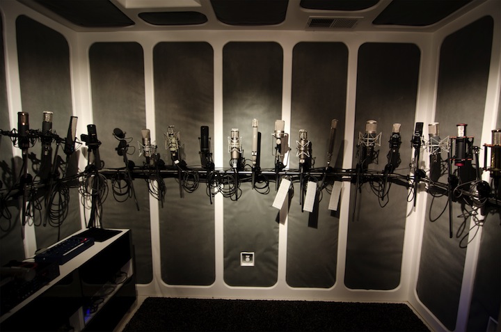 Studio microphones. Mic locker.