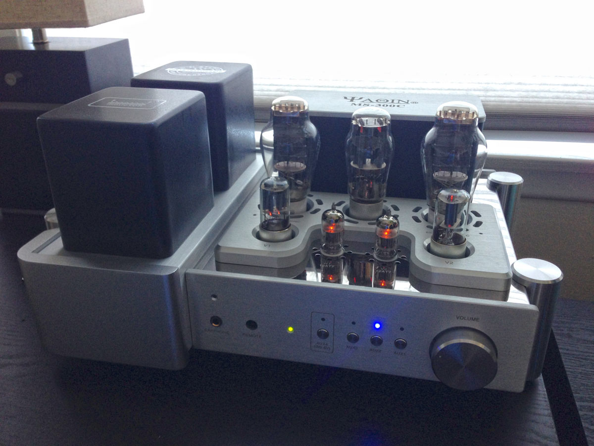 YAQIN tube amplifier, front tubes